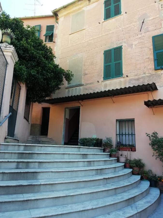 La Dimora Del Sole Apartment Finale Ligure Luaran gambar