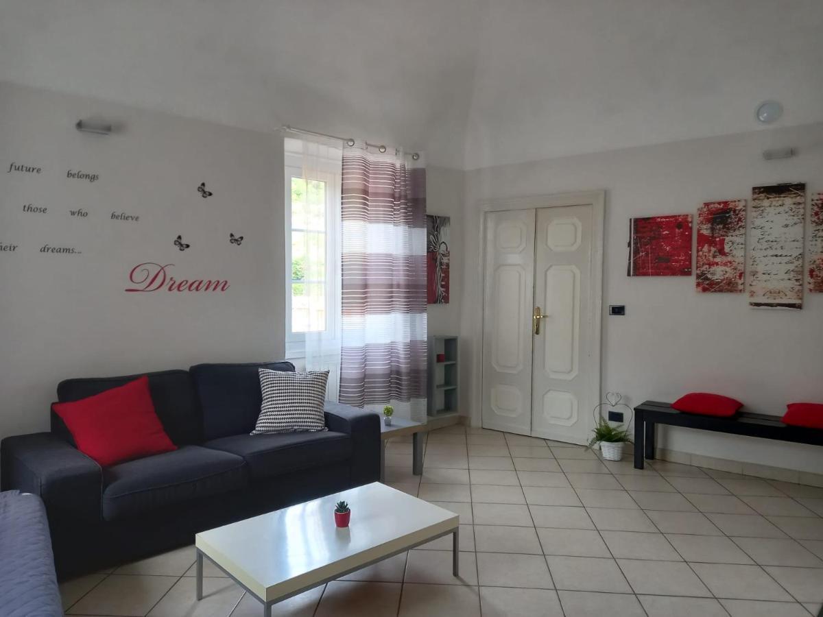 La Dimora Del Sole Apartment Finale Ligure Luaran gambar